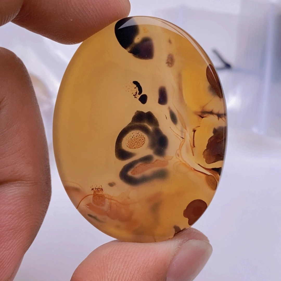 玛瑙/玉髓吊坠(不含链)未镶嵌丫**?