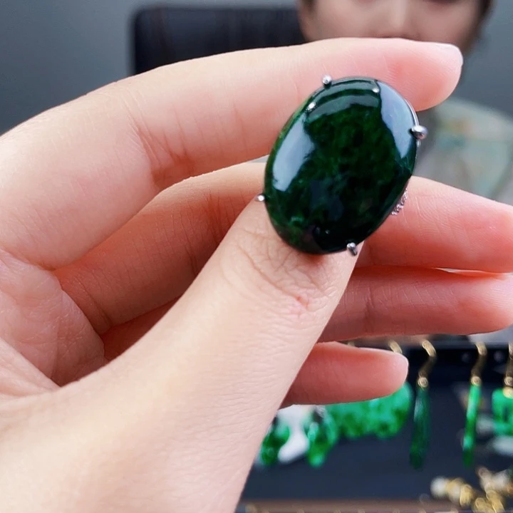 翡翠戒指银S925镶嵌饰品
