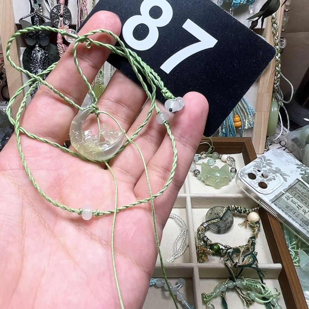 合金蛇纹石玉颈饰