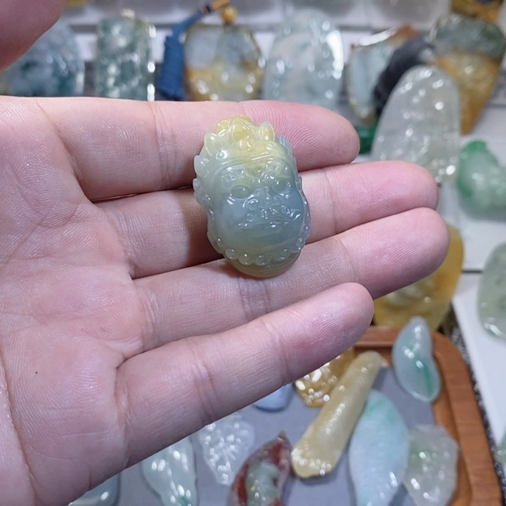 翡翠未镶嵌颈饰缅甸翡翠A货挂件