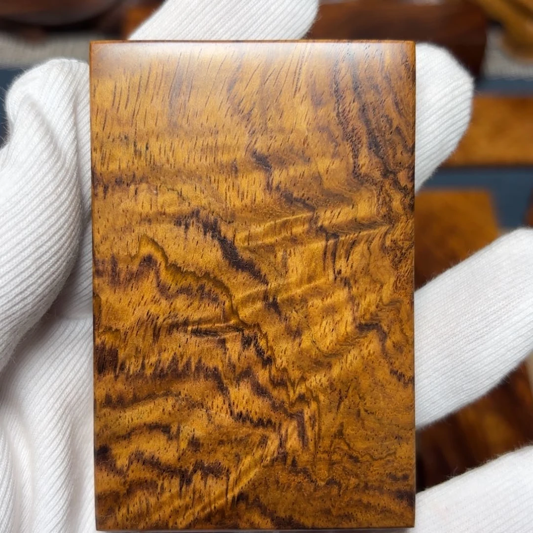 黄花梨/降香黄檀把件一**半