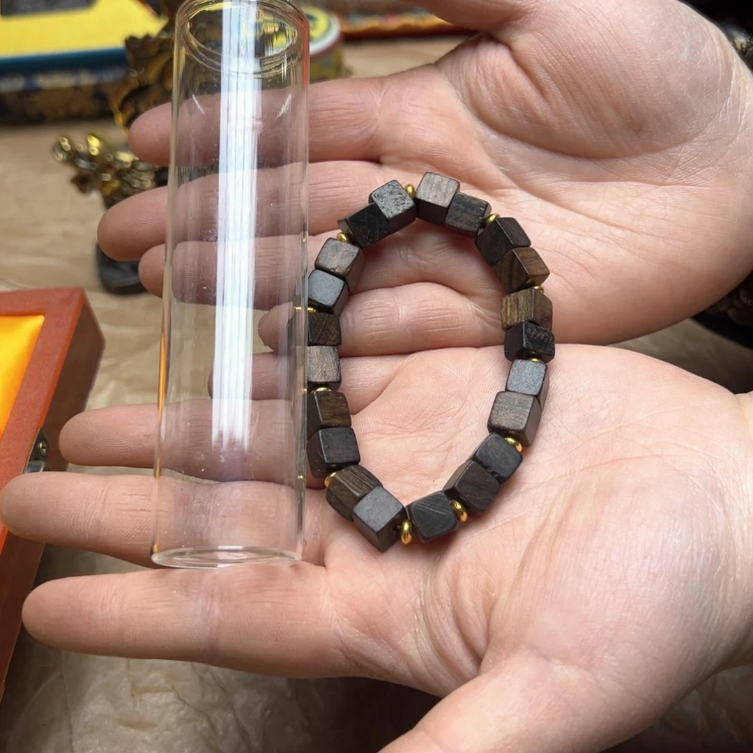 大叶紫檀（黑酸枝木类）