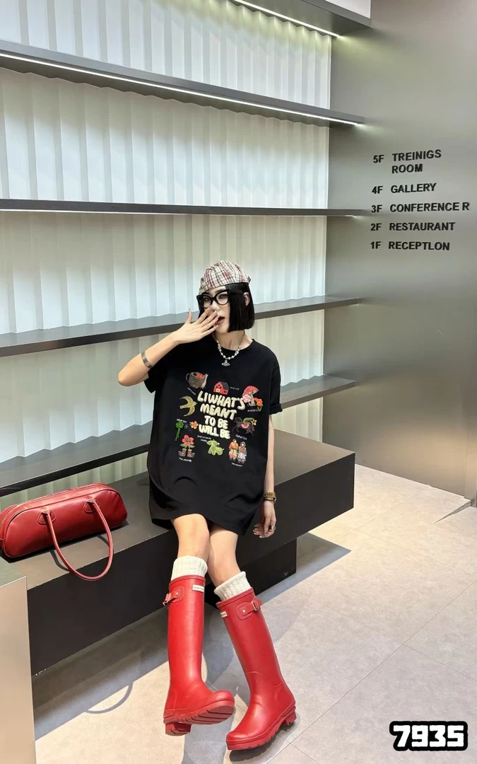蘑菇屋秋款欧货半袖