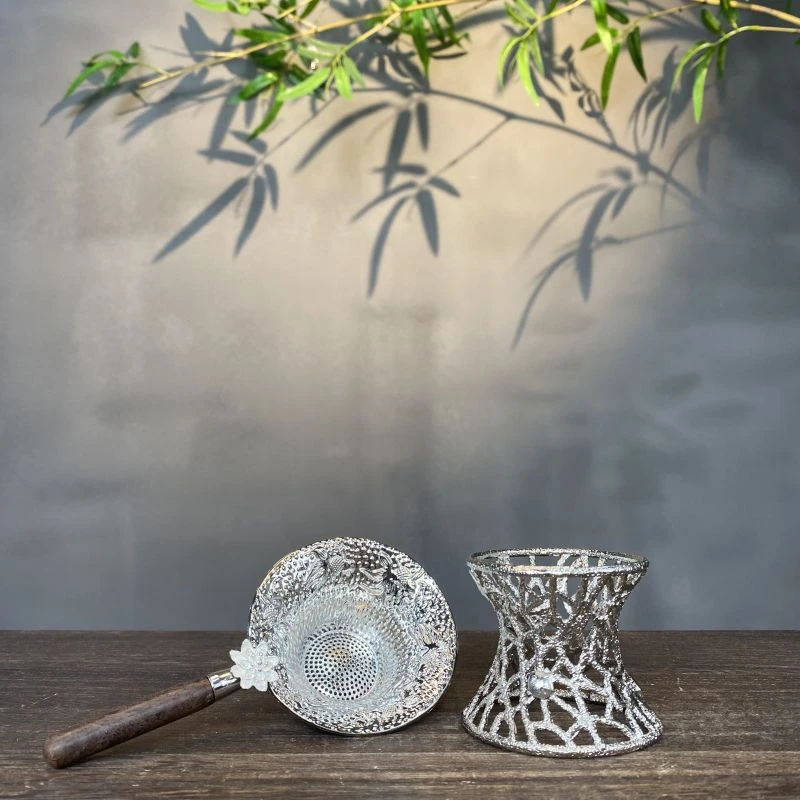 锤纹锦鲤莲花茶漏+银色树枝底座【合金】