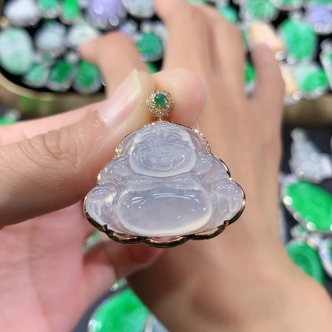 翡翠18K金镶嵌颈饰