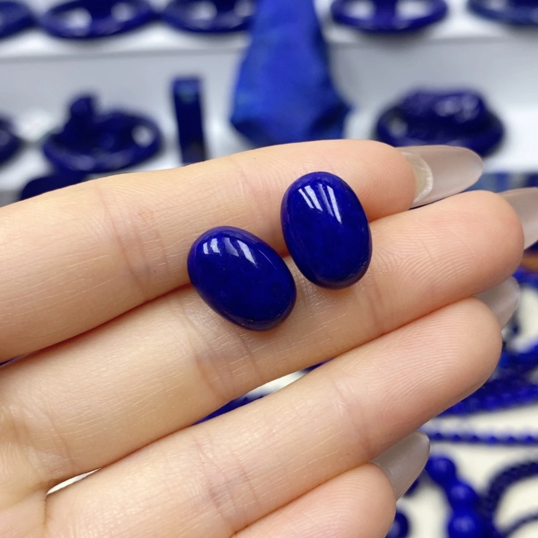 青金石未镶嵌耳饰