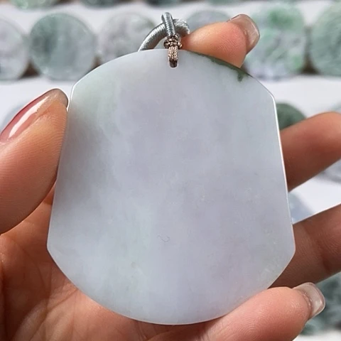 翡翠颈饰未镶嵌无事牌福利