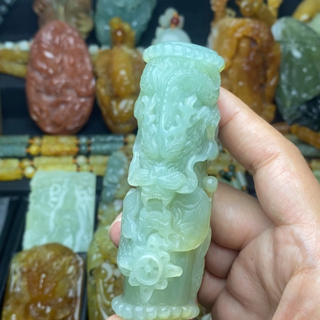 蛇纹石玉未镶嵌颈饰前****，