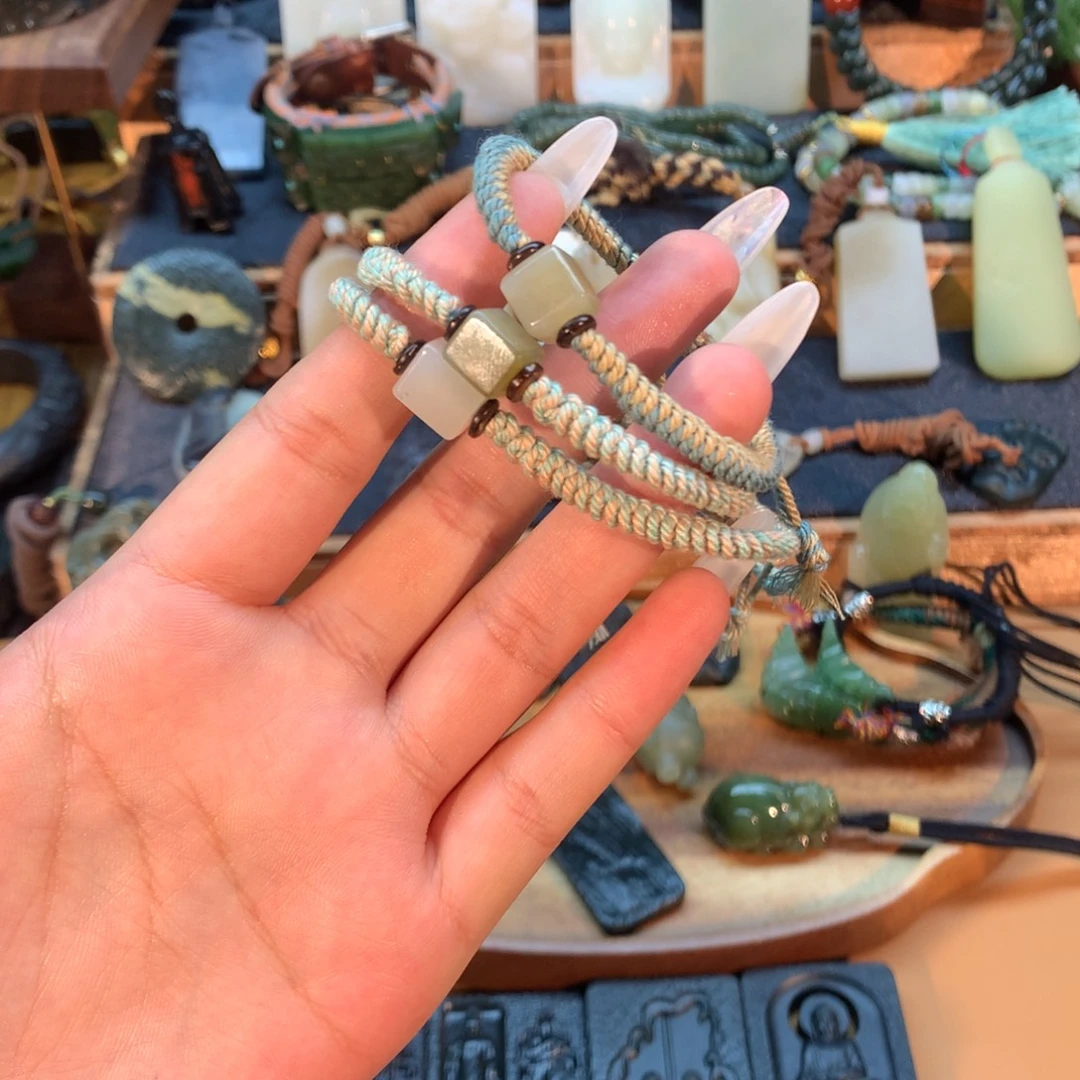 和田玉（糖玉）未镶嵌挂件