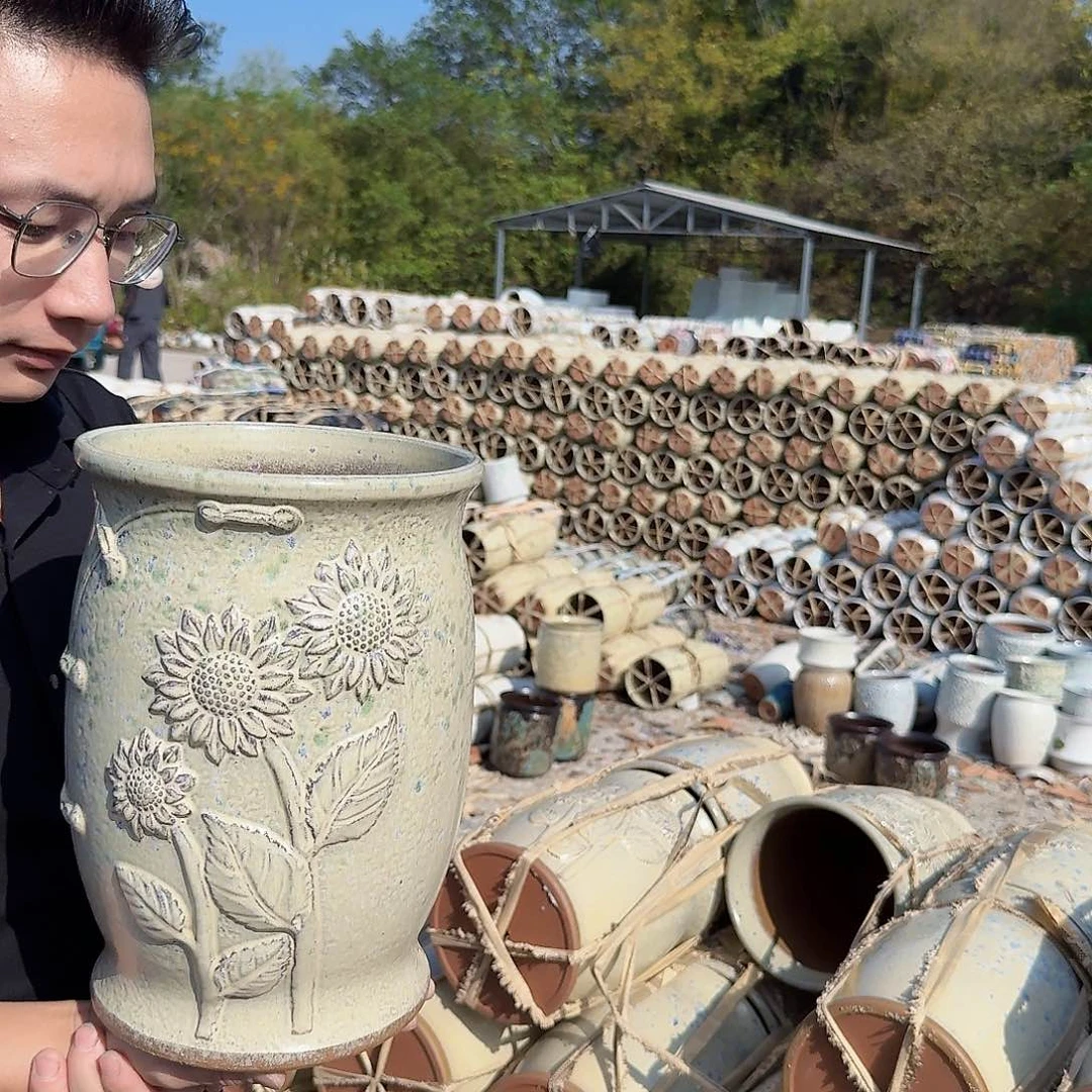 紫砂花盆口20高31（一太阳花彩色老庄