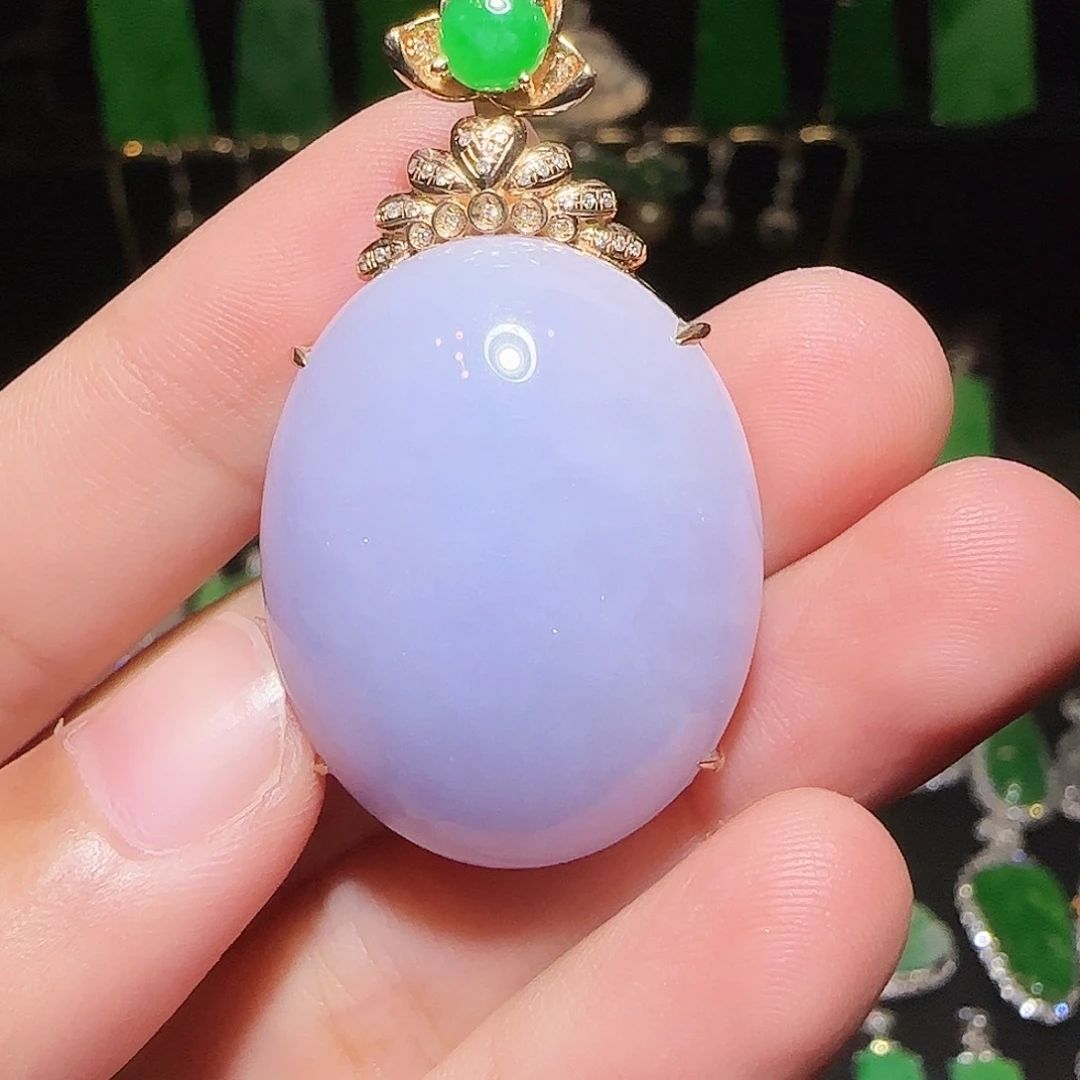 翡翠18K金镶嵌颈饰