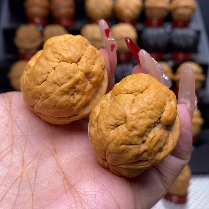 文玩核桃把件肌肉达摩62号
