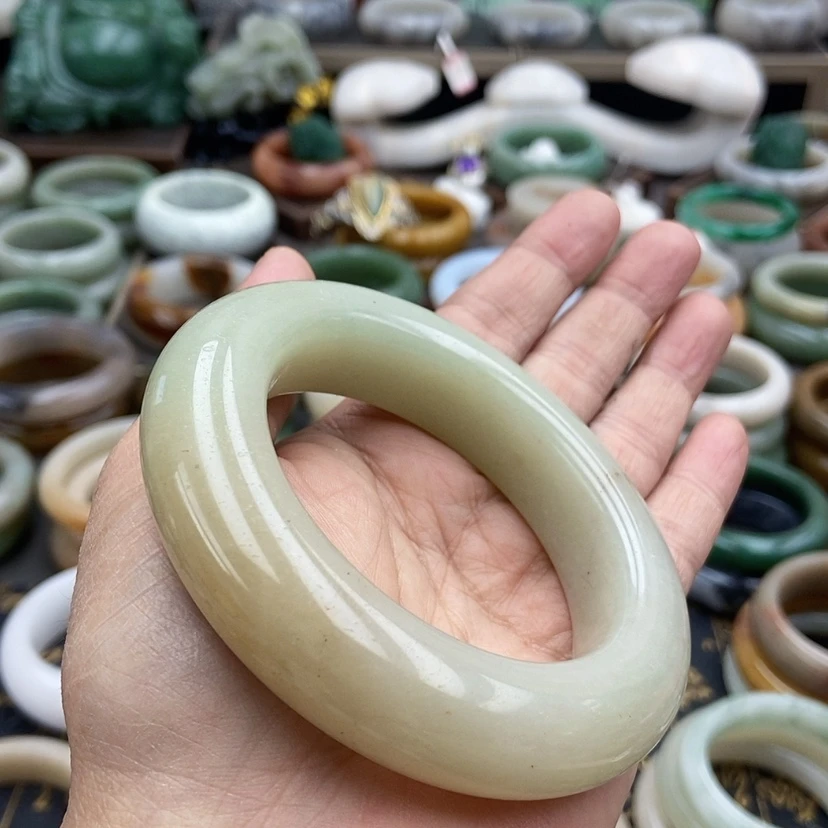 【闪购商品】石英质玉手镯58未镶嵌