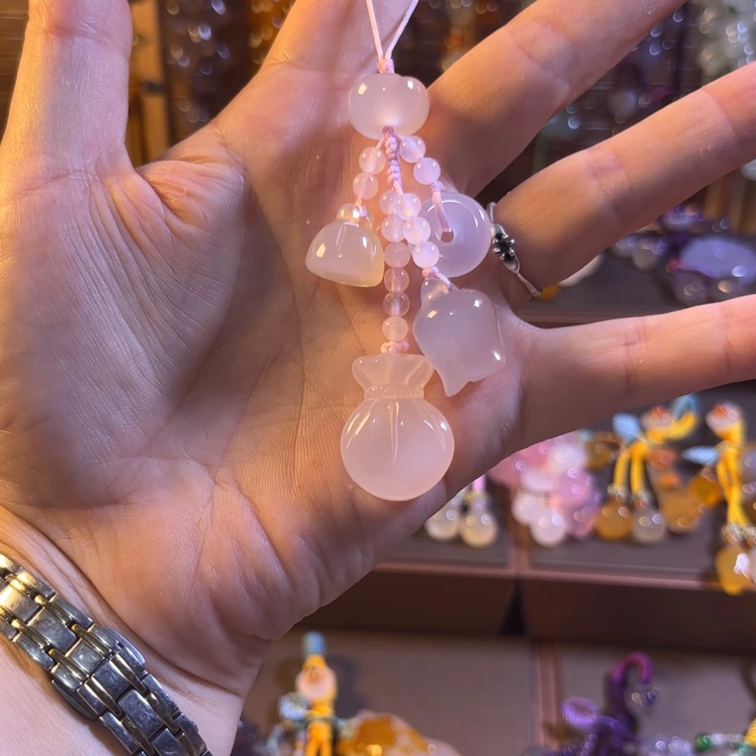 玛瑙/玉髓汽车挂件未镶嵌