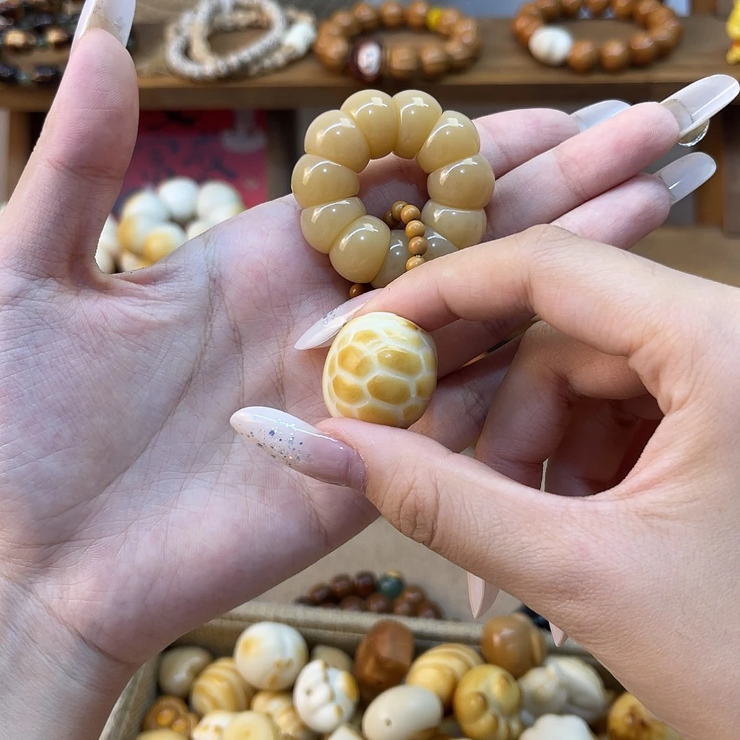 ****吊坠菩提根/象牙果手捻一个