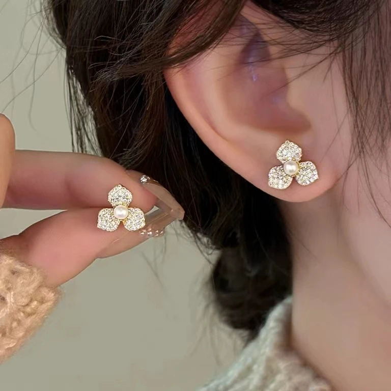 铜合金耳饰 气质轻奢百搭简约优雅精致网红设计师耳环F3246