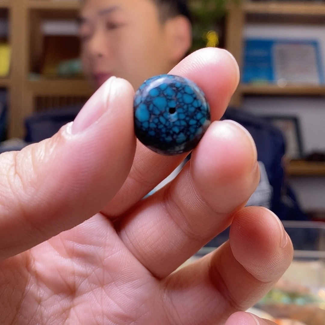 J***e绿松石未镶嵌鼓珠