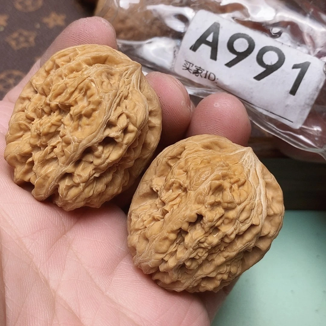把件文玩核桃西北将军36尺。