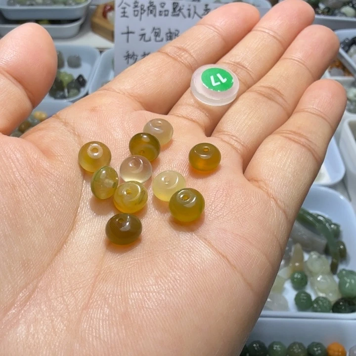 未镶嵌和田玉珠宝半成品卡八