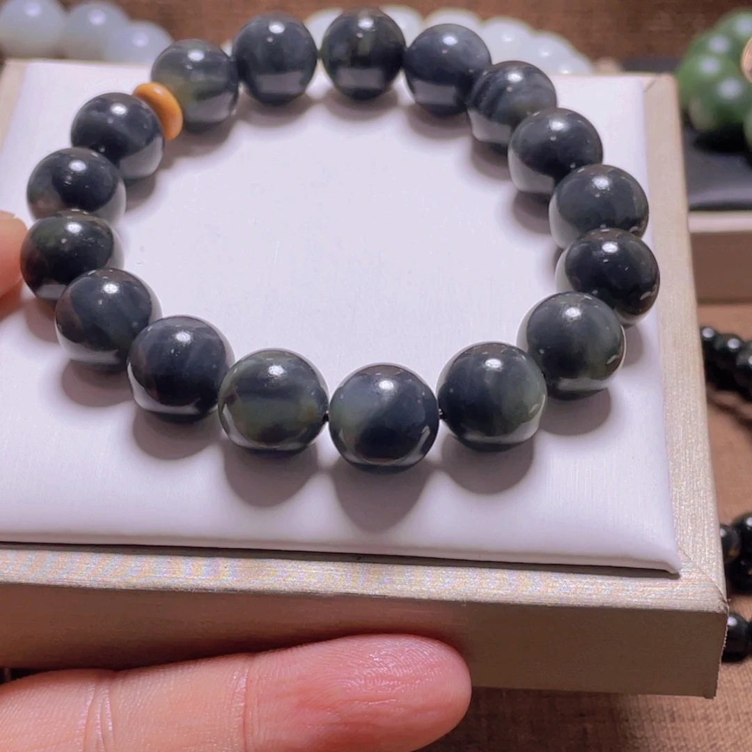 未镶嵌手链和田玉好**满