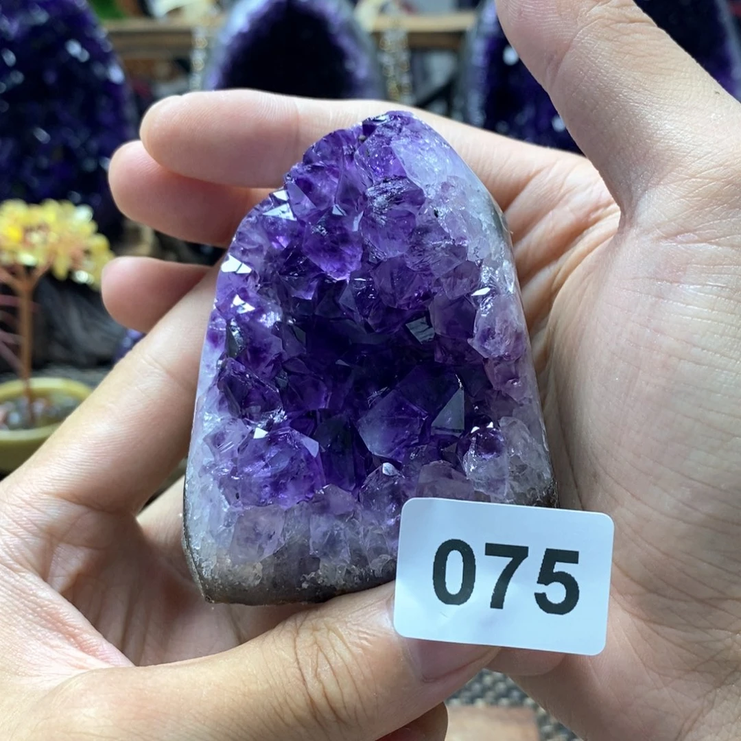 未镶嵌大型摆件（非配饰）水晶