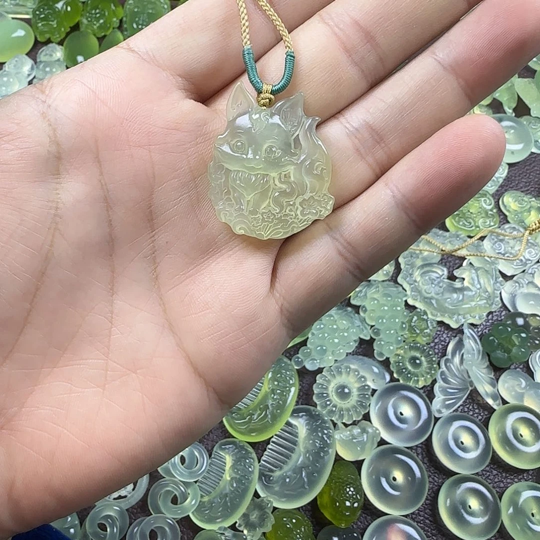 蛇纹石玉未镶嵌岫玉吊坠