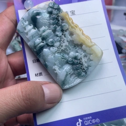 翡翠挂件未镶嵌挂件