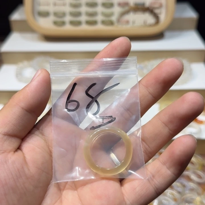 玛瑙/玉髓戒指未镶嵌