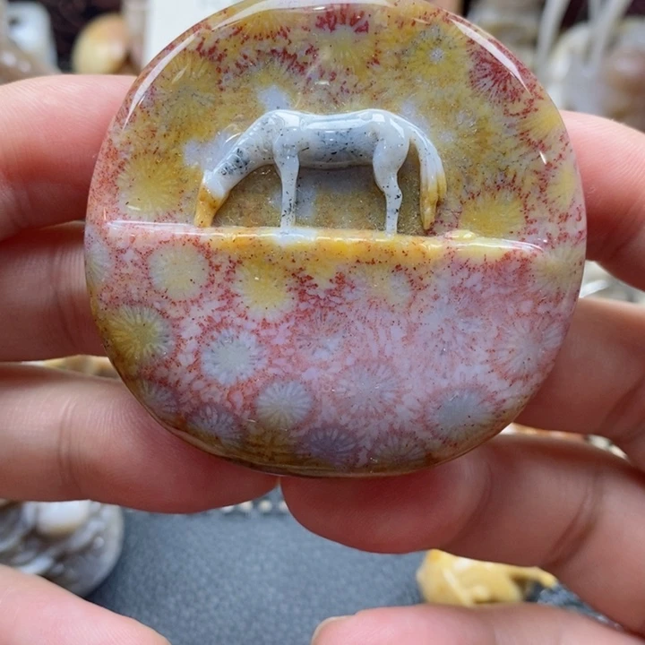 石英质玉颈饰未镶嵌