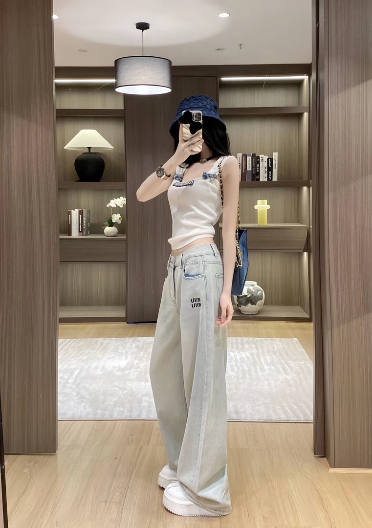 浅蓝色高腰直筒牛仔裤女早秋2025新款韩系显瘦休闲百搭拖地阔腿裤