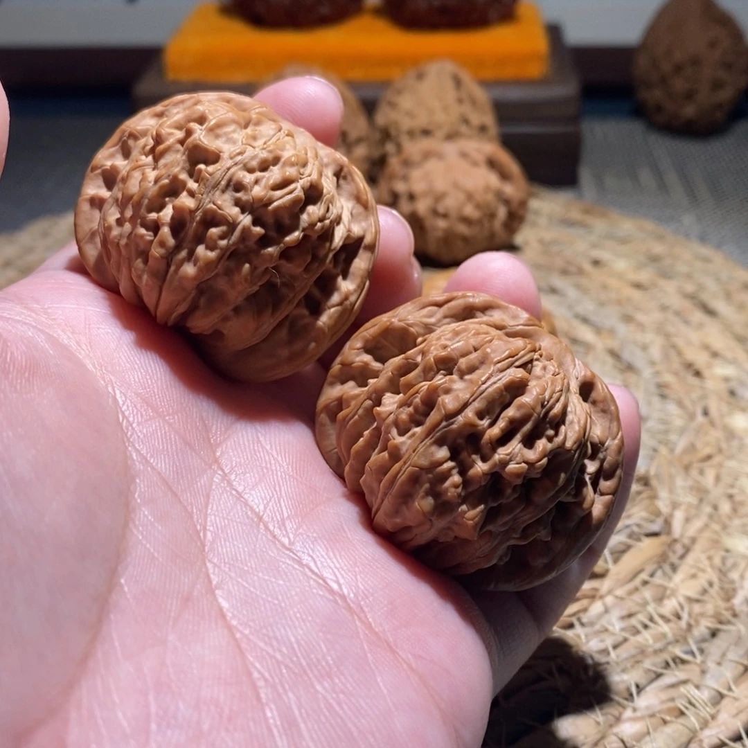 早***、吊坠桃核42汉高楼