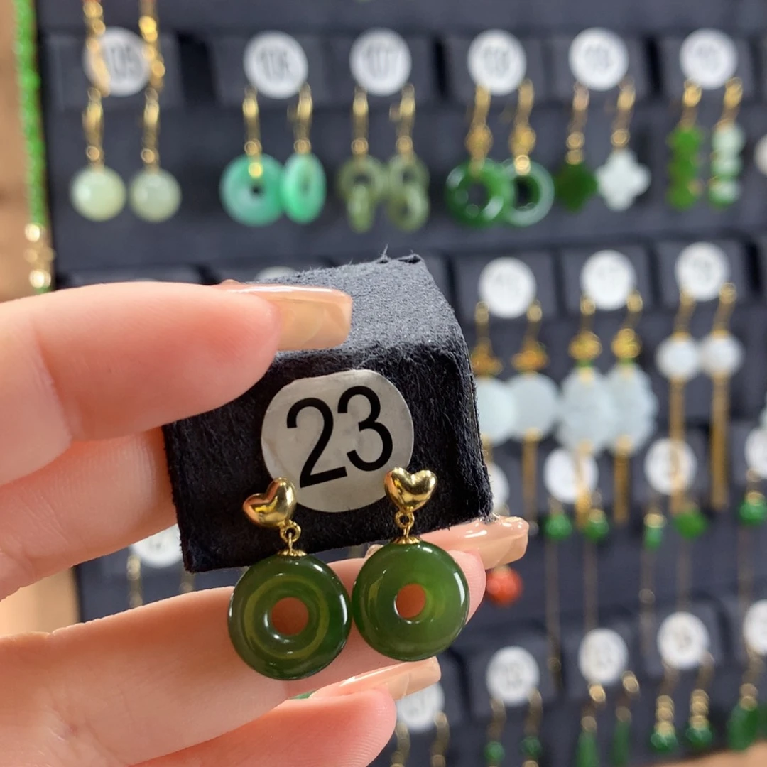 和田玉耳饰18K金镶嵌