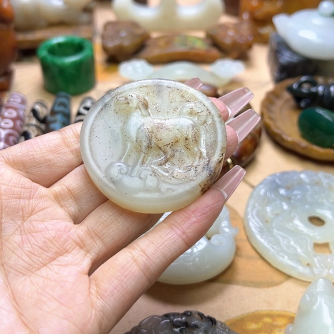 【闪购商品】蛇纹石玉颈饰未镶嵌