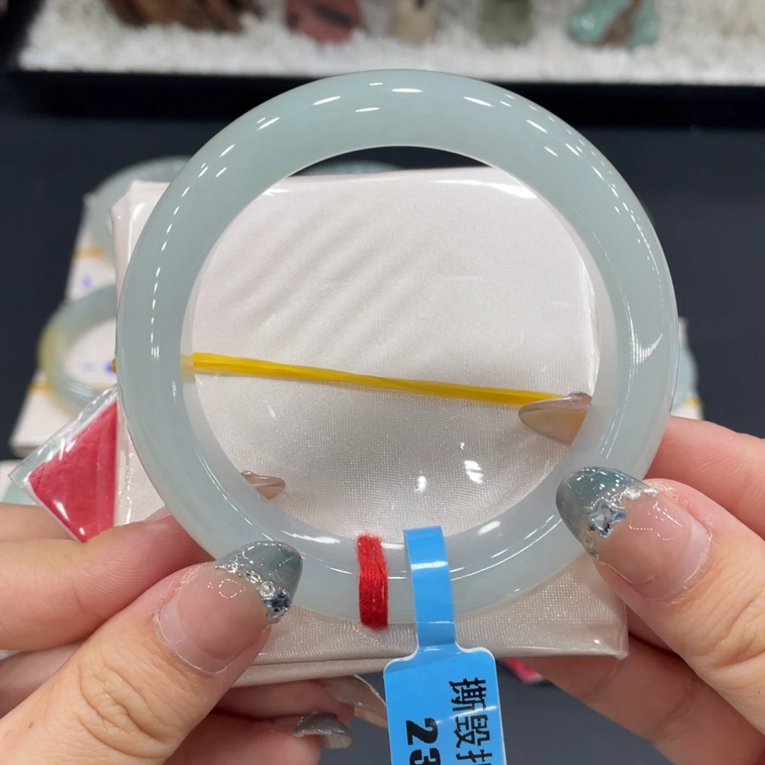 未镶嵌手镯翡翠五*缅甸天然翡翠手镯