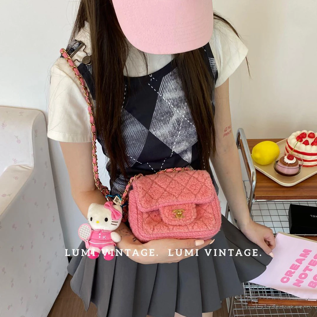 95新 Chanel/香奈儿 粉色毛毛方胖子53857825