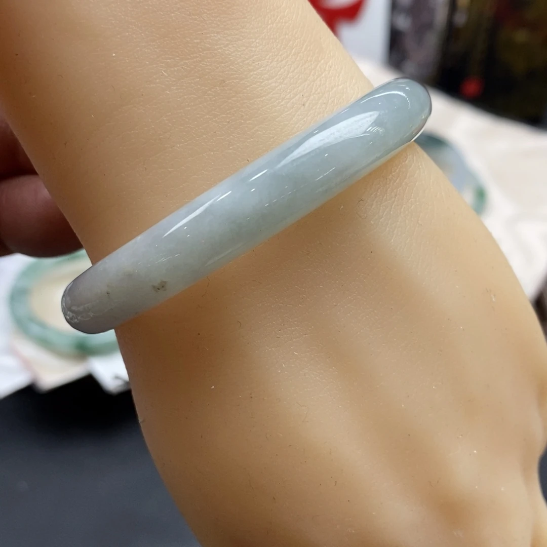 翡翠未镶嵌手镯翡翠手镯54、卡10