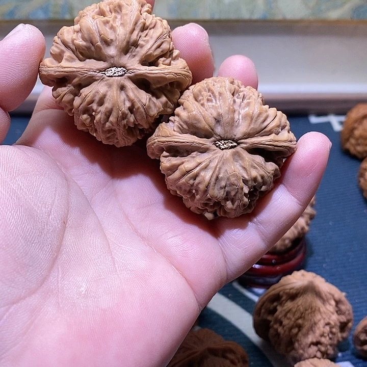 文玩核桃把件一****提44蓟县山地粗筋