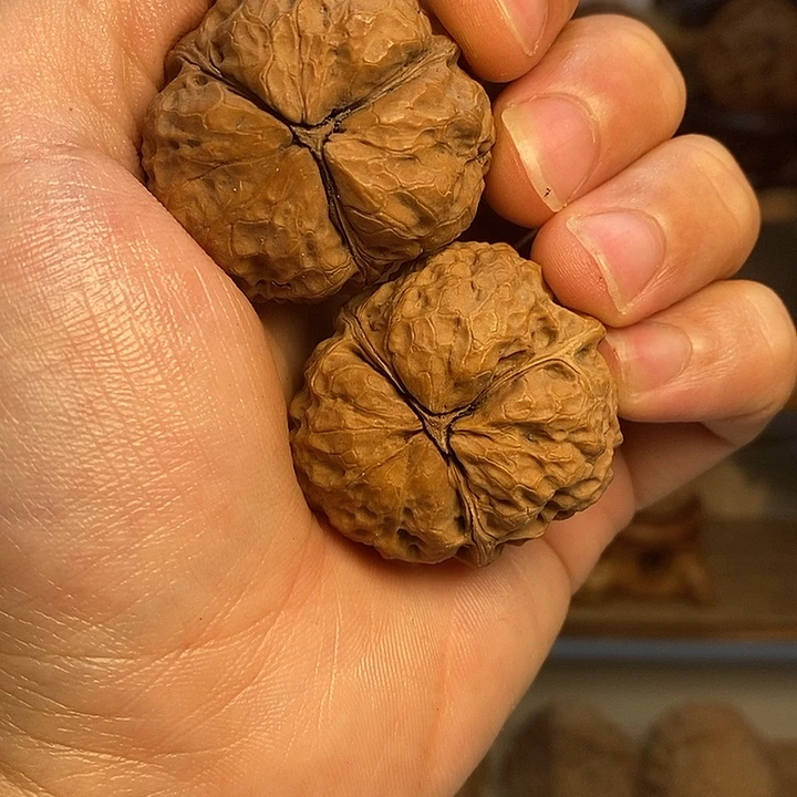 吊坠文玩核桃三棱