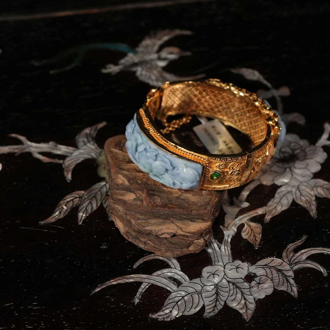 2.10香港王老板-翡翠a货镶嵌手镯4e134