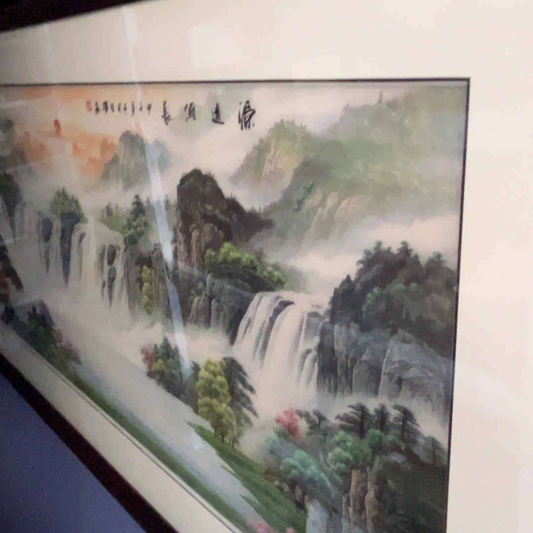 两***常织绣纯手工制作的一款游戏的