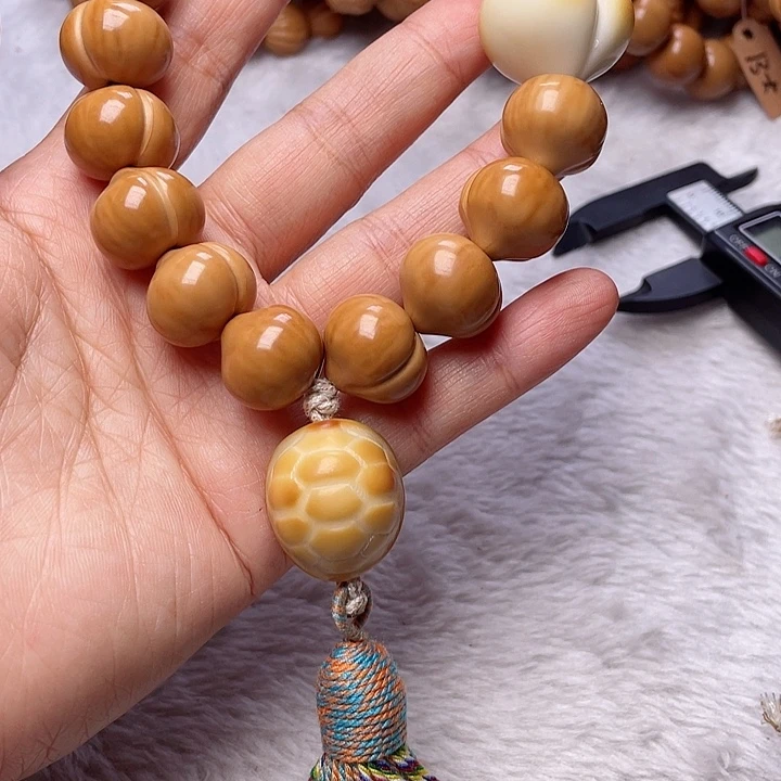 手串猴头核桃y***o17d g h n n