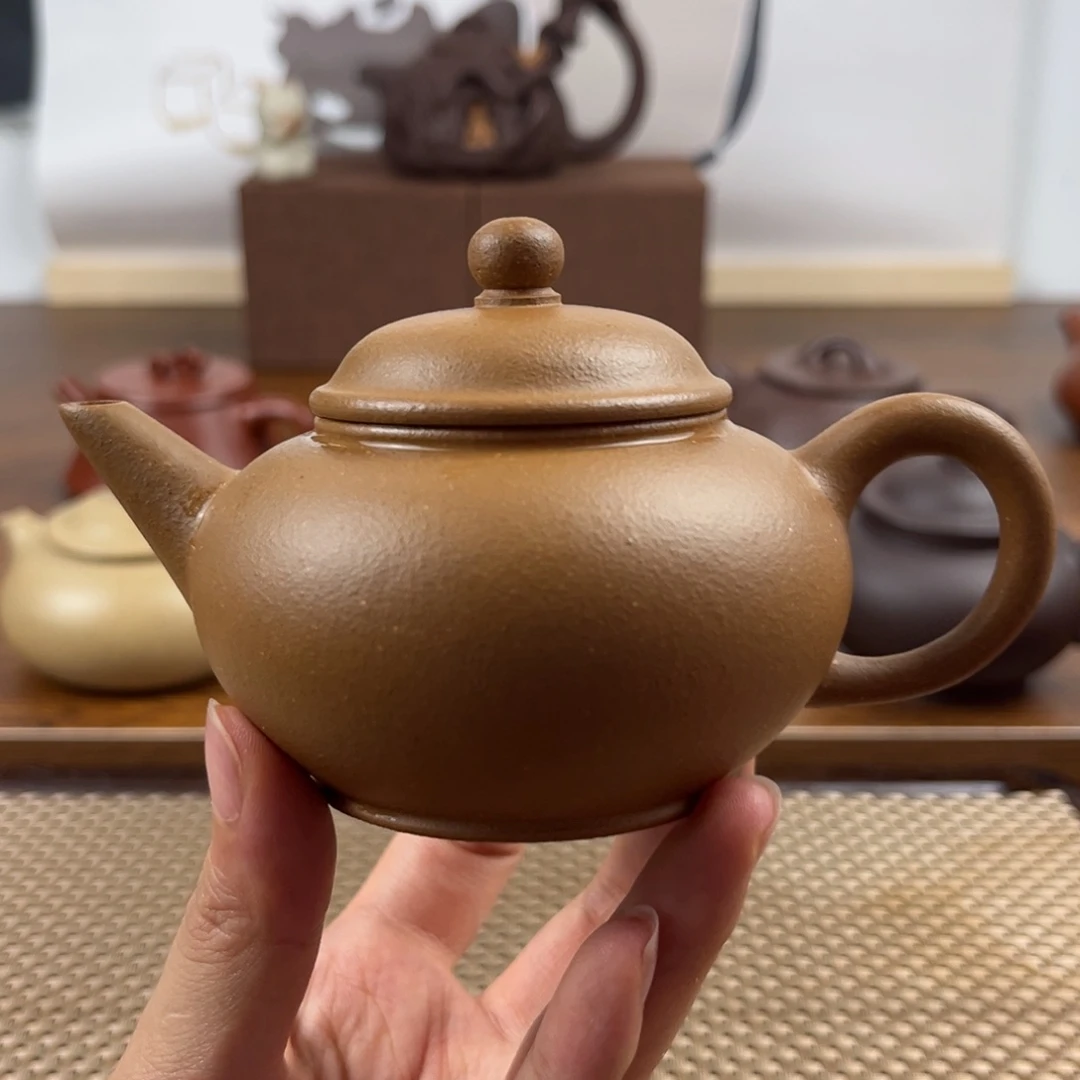 茶壶紫砂黄金段半手150c