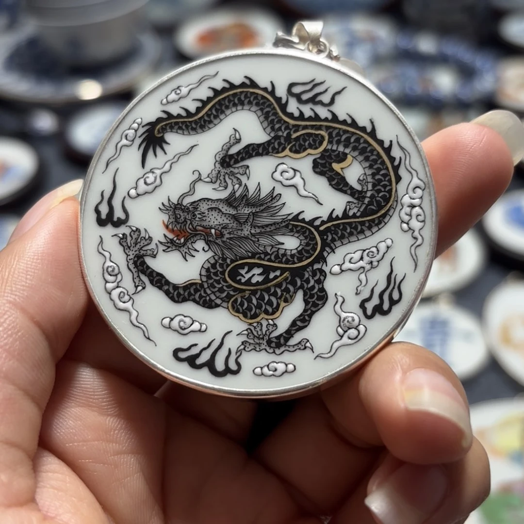 七***湖瓷片精品龙挂件一个