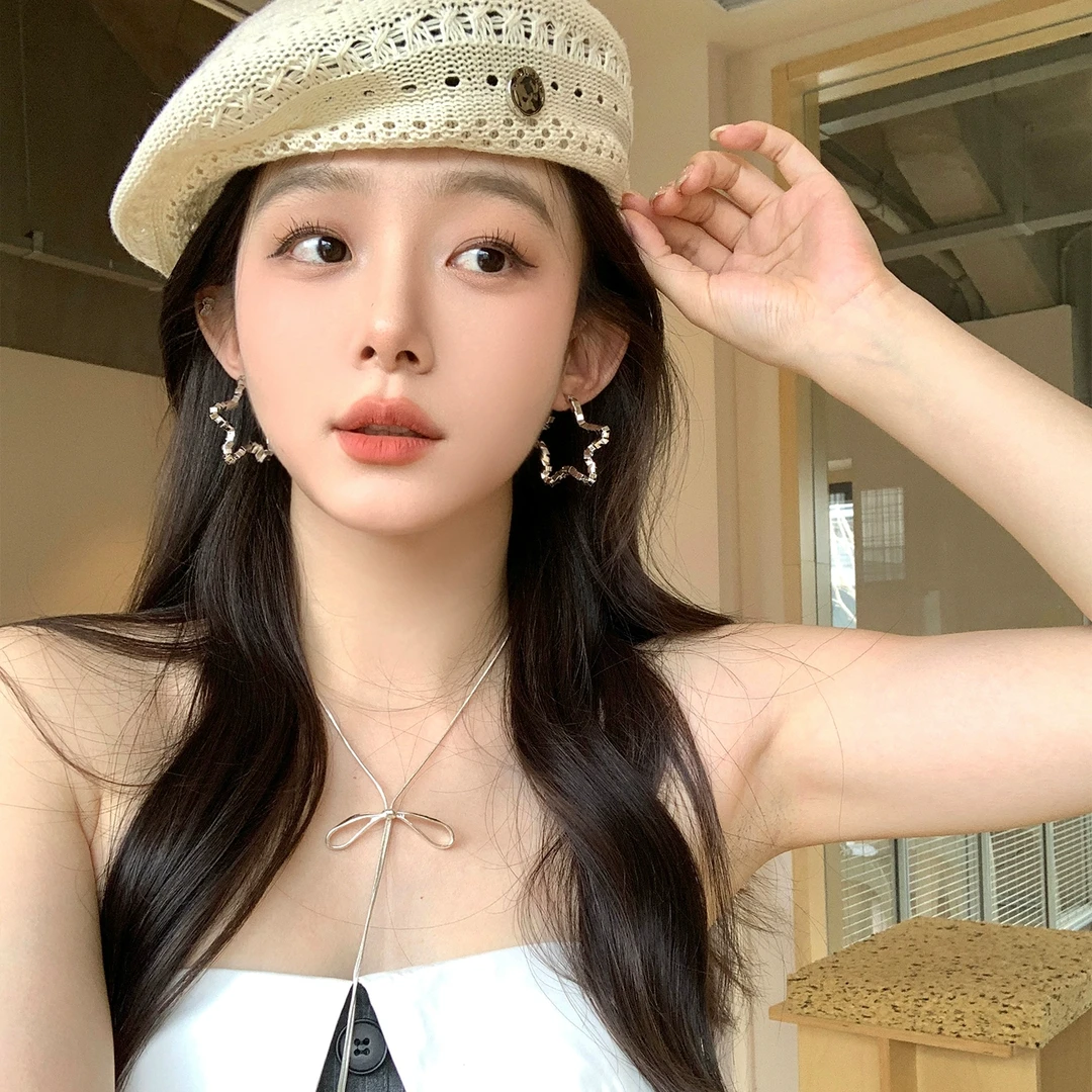 合金耳饰 早秋轻奢银色镂空碎银星星耳圈女气质甜酷辣妹耳环耳饰