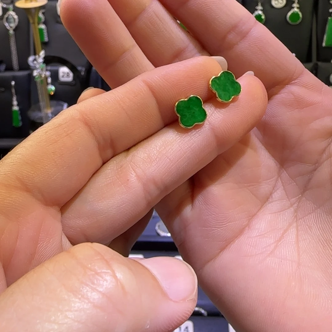 翡翠18K金镶嵌颈饰耳钉