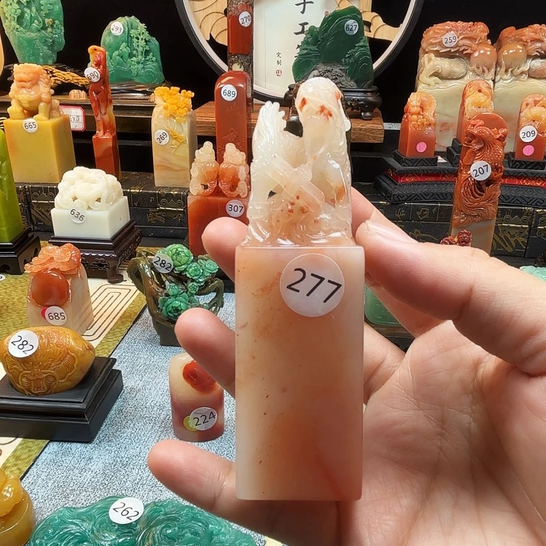 寿山石印石麒麟背书8