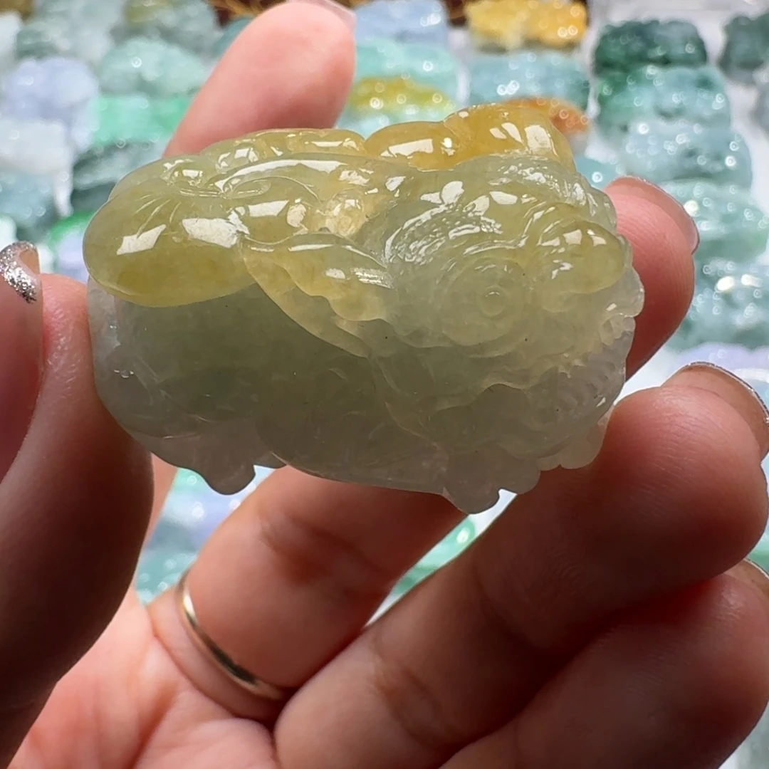 管***己未镶嵌挂件翡翠貔貅