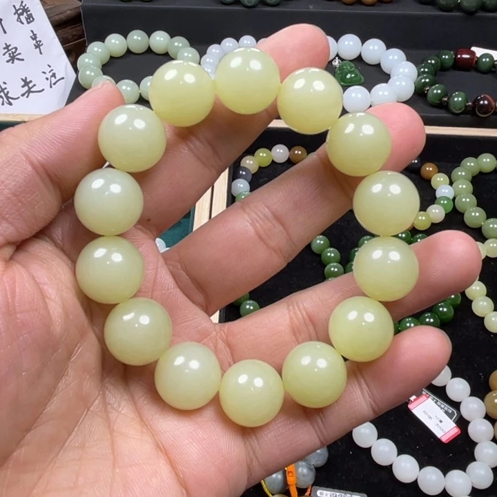 和田玉手串未镶嵌