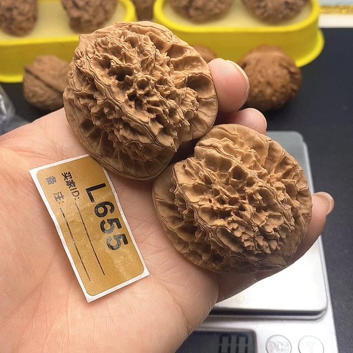 文玩核桃把件大花4.6