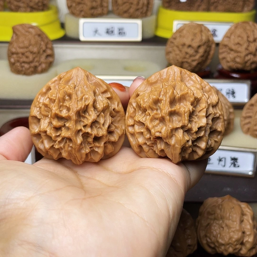 把件文玩核桃高帝王46左右